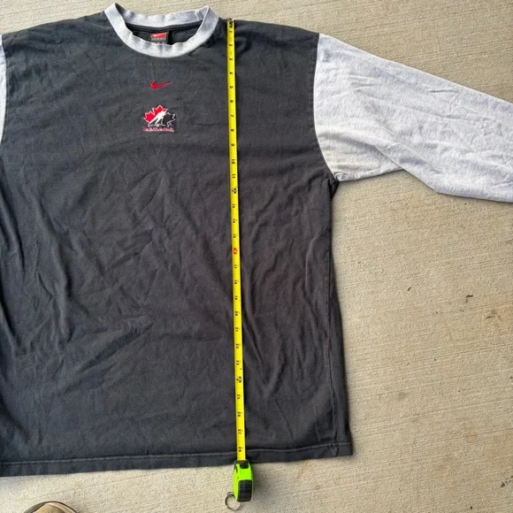 Vintage Nike Men’s Black Long Sleeve Team Canada Centre Swoosh 90s - Picture 8 of 8